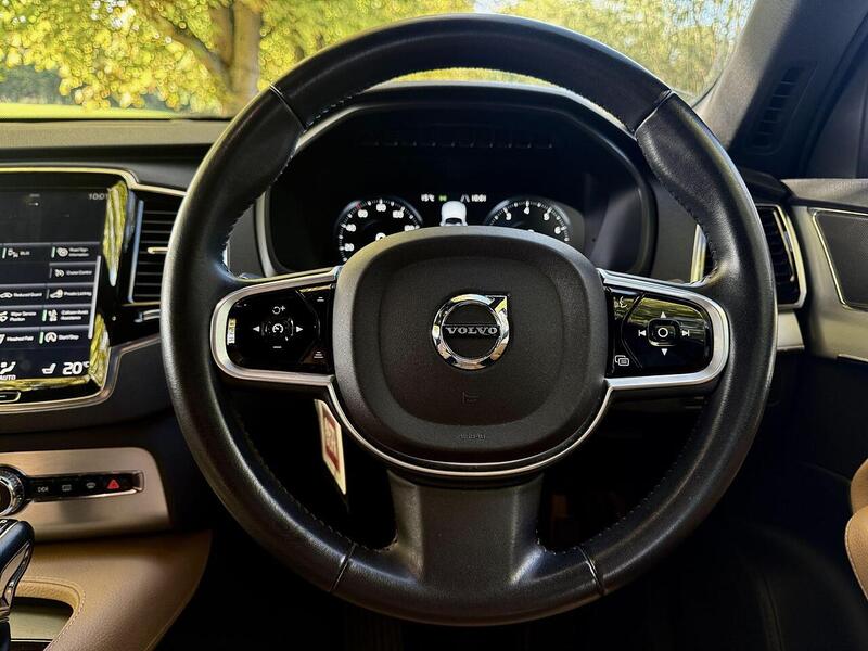 Volvo XC90 2.0 T5 Momentum Pro SUV 5dr Petrol Auto 4WD Euro 6 (s/s) (250 ps) - U2072