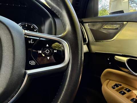 Volvo XC90 2.0 T5 Momentum Pro SUV 5dr Petrol Auto 4WD Euro 6 (s/s) (250 ps) - U2072