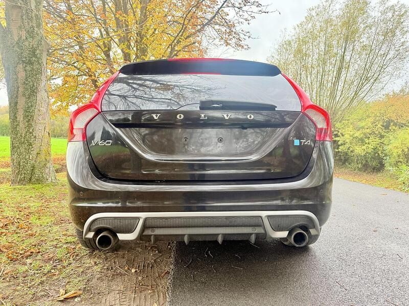 Volvo V60 T4 Se Lux Estate 1.6 Automatic Petrol - U2073