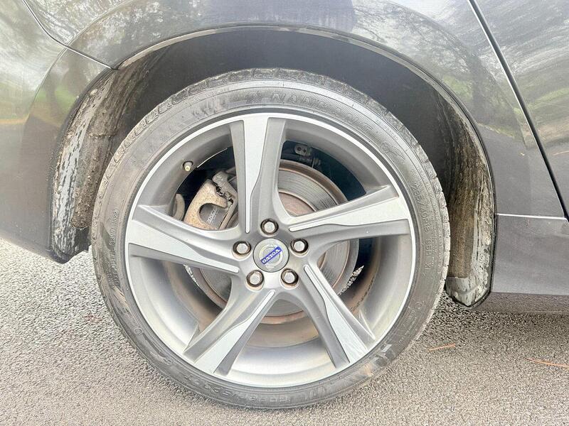 Volvo V60 T4 Se Lux Estate 1.6 Automatic Petrol - U2073