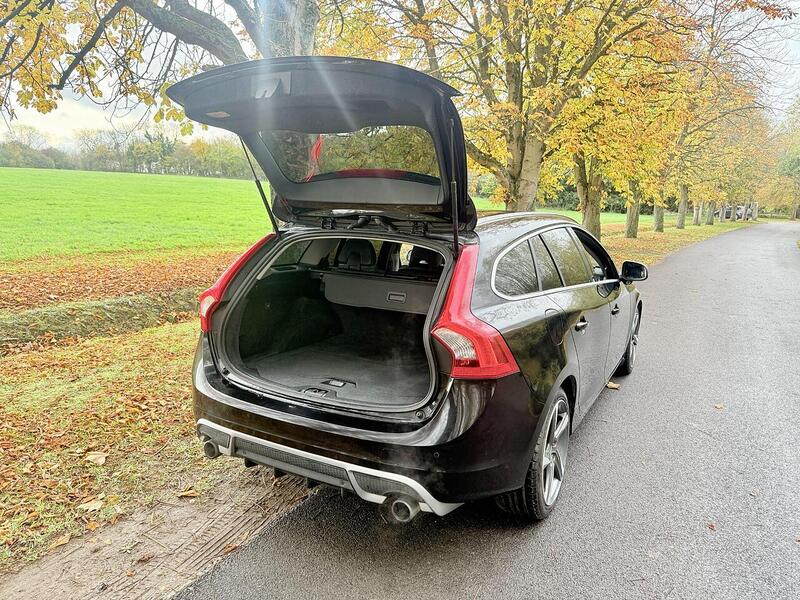 Volvo V60 T4 Se Lux Estate 1.6 Automatic Petrol - U2073