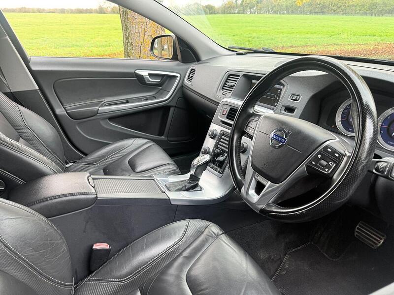 Volvo V60 T4 Se Lux Estate 1.6 Automatic Petrol - U2073