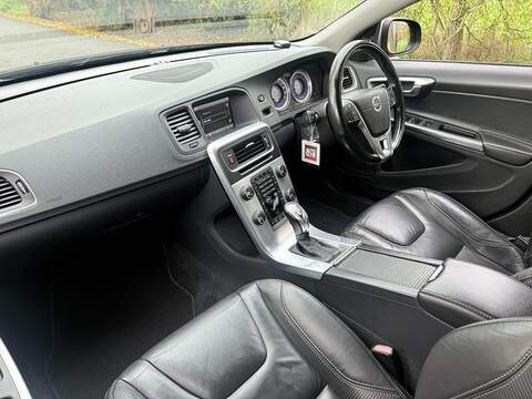 Volvo V60 T4 Se Lux Estate 1.6 Automatic Petrol - U2073