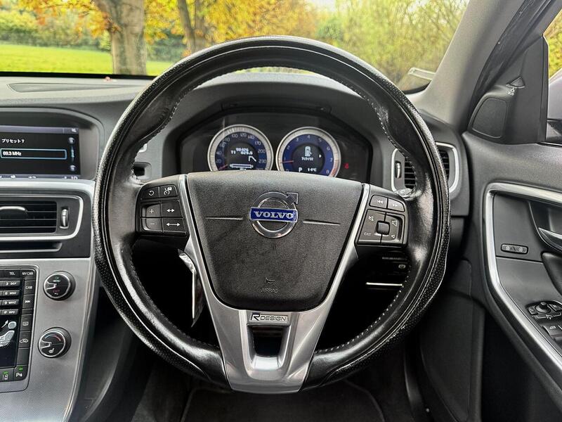 Volvo V60 T4 Se Lux Estate 1.6 Automatic Petrol - U2073