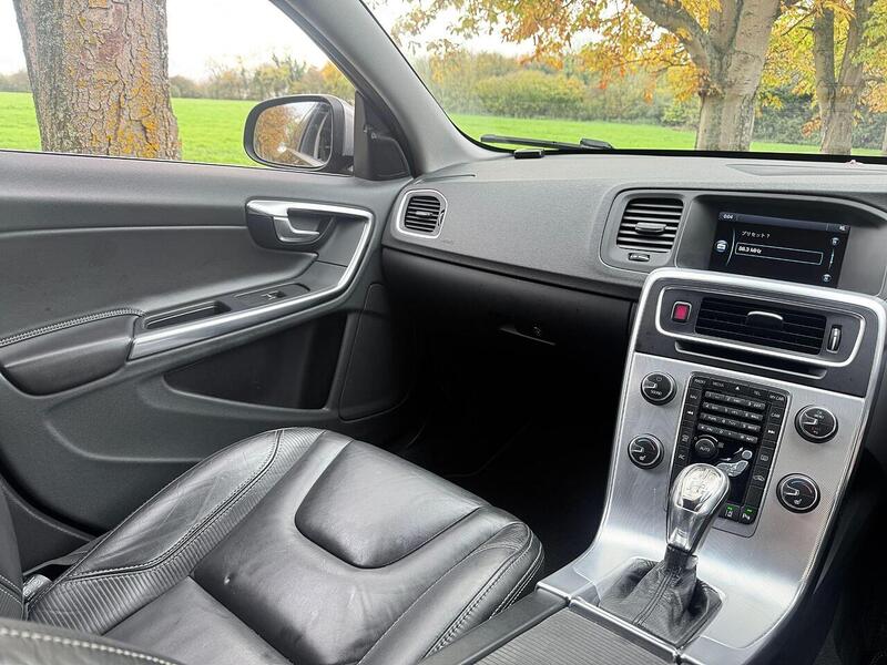 Volvo V60 T4 Se Lux Estate 1.6 Automatic Petrol - U2073