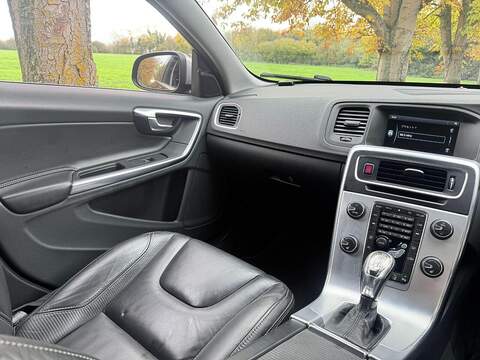Volvo V60 T4 Se Lux Estate 1.6 Automatic Petrol - U2073
