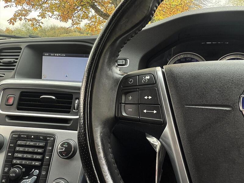 Volvo V60 T4 Se Lux Estate 1.6 Automatic Petrol - U2073