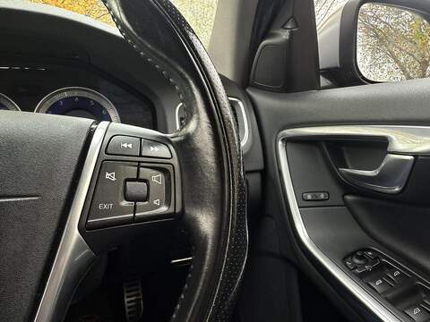Volvo V60 T4 Se Lux Estate 1.6 Automatic Petrol - U2073