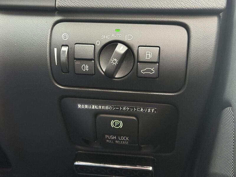 Volvo V60 T4 Se Lux Estate 1.6 Automatic Petrol - U2073