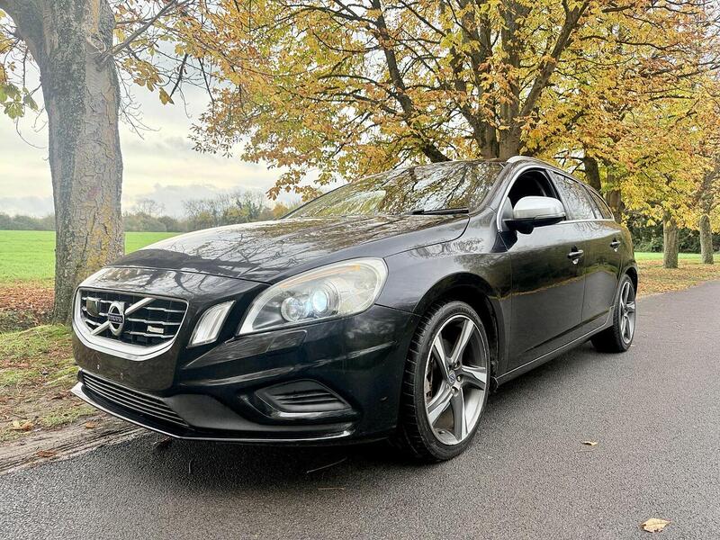 Volvo V60 T4 Se Lux Estate 1.6 Automatic Petrol - U2073
