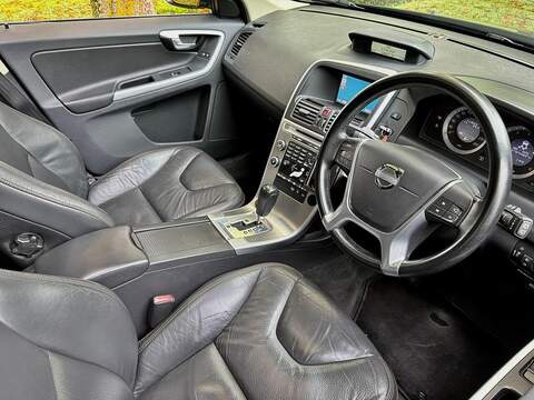 volvo Xc60 T6 Se Awd Estate 3.0 Automatic Petrol Estate Automatic Petrol - U2078