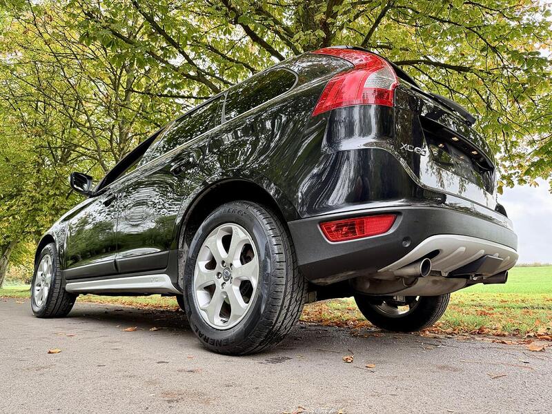 volvo Xc60 T6 Se Awd Estate 3.0 Automatic Petrol Estate Automatic Petrol - U2078