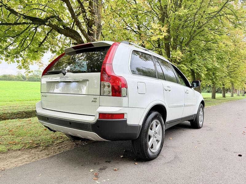 Volvo XC90 Se Awd Estate 3.2 Automatic Petrol - U2094