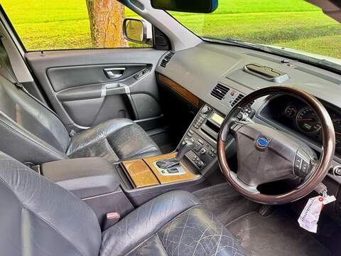 Volvo XC90 Se Awd Estate 3.2 Automatic Petrol - U2094