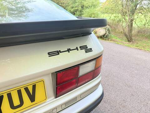 Porsche 944 3.0 16v S2 2dr - U2098