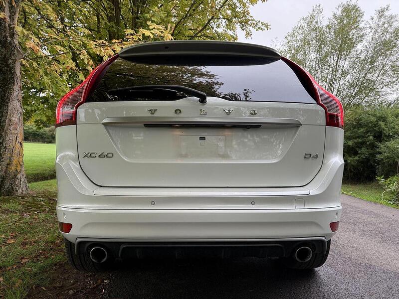 Volvo Xc60 D4 R-Design Lux Nav 2.0 5dr Estate Automatic Diesel - U2100
