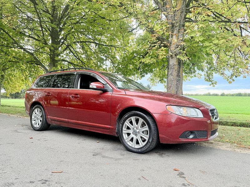Volvo V70 2.5T SE Lux Estate 5dr Petrol Geartronic Euro 5 (231 ps) - U2102