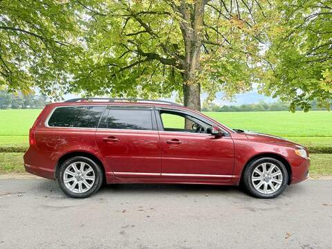 Volvo V70 2.5T SE Lux Estate 5dr Petrol Geartronic Euro 5 (231 ps) - U2102