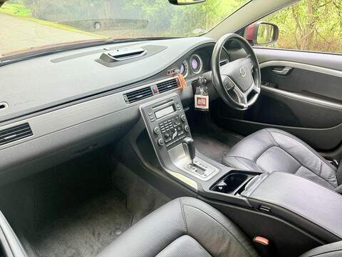 Volvo V70 2.5T SE Lux Estate 5dr Petrol Geartronic Euro 5 (231 ps) - U2102