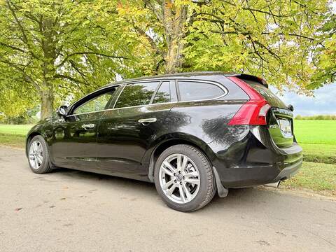 Volvo V60 3.0 T6 SE Lux Estate 5dr Petrol Geartronic AWD Euro 5 (304 ps) - U2106