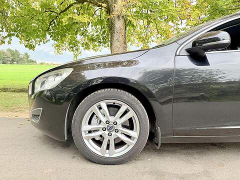 Volvo V60 3.0 T6 SE Lux Estate 5dr Petrol Geartronic AWD Euro 5 (304 ps) - U2106