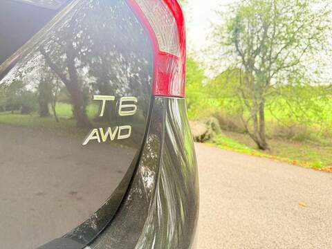 Volvo V60 3.0 T6 SE Lux Estate 5dr Petrol Geartronic AWD Euro 5 (304 ps) - U2106