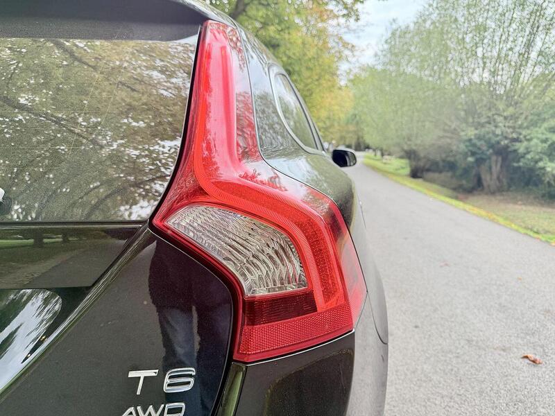 Volvo V60 3.0 T6 SE Lux Estate 5dr Petrol Geartronic AWD Euro 5 (304 ps) - U2106