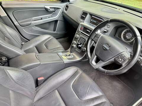 Volvo V60 3.0 T6 SE Lux Estate 5dr Petrol Geartronic AWD Euro 5 (304 ps) - U2106