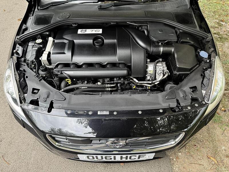 Volvo V60 3.0 T6 SE Lux Estate 5dr Petrol Geartronic AWD Euro 5 (304 ps) - U2106