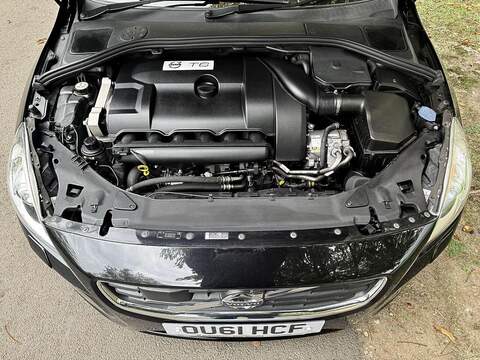 Volvo V60 3.0 T6 SE Lux Estate 5dr Petrol Geartronic AWD Euro 5 (304 ps) - U2106