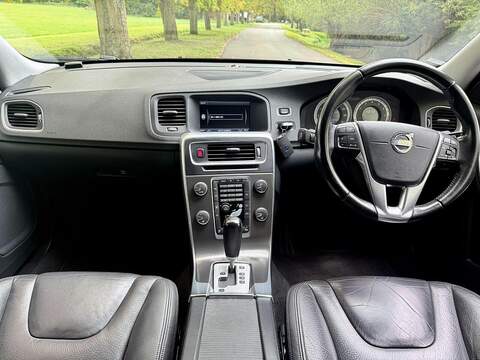 Volvo V60 3.0 T6 SE Lux Estate 5dr Petrol Geartronic AWD Euro 5 (304 ps) - U2106