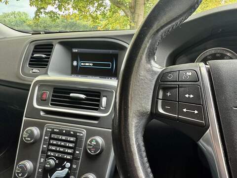 Volvo V60 3.0 T6 SE Lux Estate 5dr Petrol Geartronic AWD Euro 5 (304 ps) - U2106