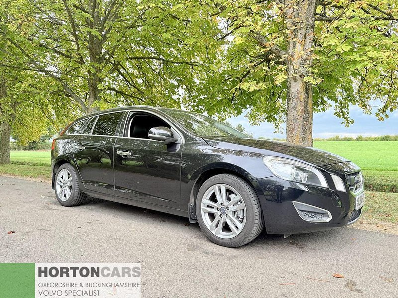 Volvo V60 3.0 T6 SE Lux Estate 5dr Petrol Geartronic AWD Euro 5 (304 ps) - U2106