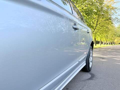 Volvo XC60 2.4 D3 R-Design SUV 5dr Diesel Geartronic AWD Euro 5 (163 ps) - U2109