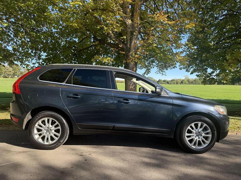 Volvo XC60 3.0 T6 SE Lux SUV 5dr Petrol Geartronic AWD Euro 5 (285 ps) - U2120