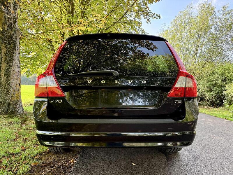 Volvo V70 T5 Se Lux Estate 2.0 Automatic Petrol - U2123