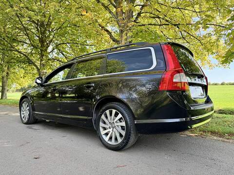 Volvo V70 T5 Se Lux Estate 2.0 Automatic Petrol - U2123