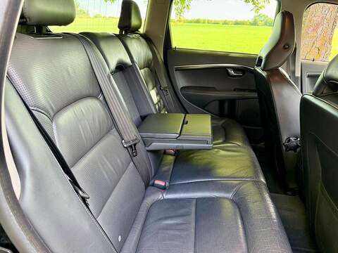 Volvo V70 T5 Se Lux Estate 2.0 Automatic Petrol - U2123