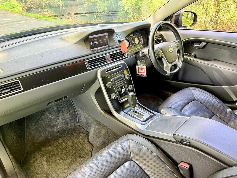 Volvo V70 T5 Se Lux Estate 2.0 Automatic Petrol - U2123