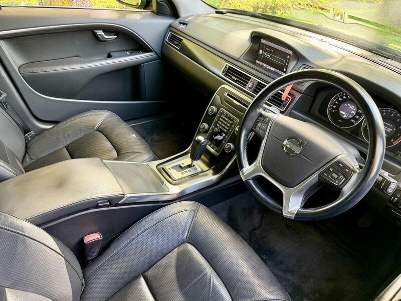 Volvo V70 T5 Se Lux Estate 2.0 Automatic Petrol - U2123