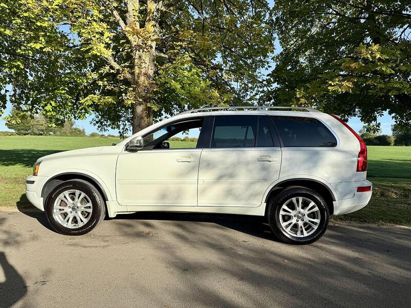 Volvo XC90 3.2 SE (Premium Pack) SUV 5dr Petrol Geartronic AWD (289 g/km, 235 bhp) - U2127