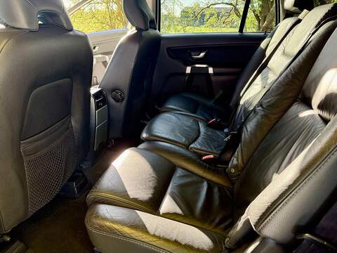 Volvo XC90 3.2 SE (Premium Pack) SUV 5dr Petrol Geartronic AWD (289 g/km, 235 bhp) - U2127