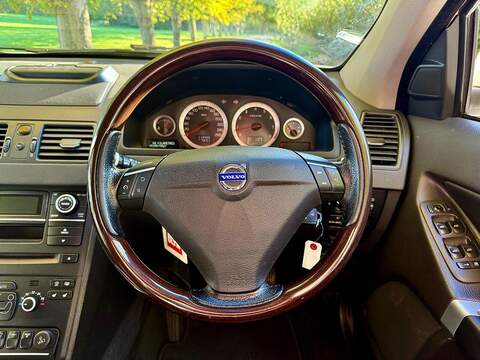 Volvo XC90 3.2 SE (Premium Pack) SUV 5dr Petrol Geartronic AWD (289 g/km, 235 bhp) - U2127