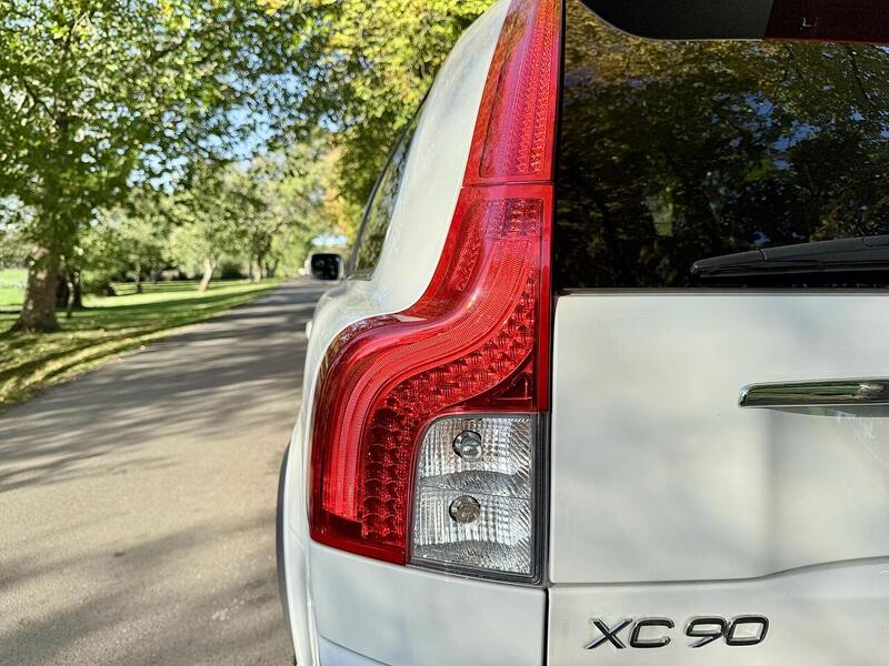 Volvo XC90 3.2 SE (Premium Pack) SUV 5dr Petrol Geartronic AWD (289 g/km, 235 bhp) - U2127