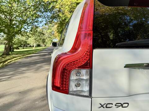 Volvo XC90 3.2 SE (Premium Pack) SUV 5dr Petrol Geartronic AWD (289 g/km, 235 bhp) - U2127