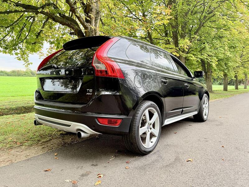 Volvo Xc60 T6 R-Design Nav Awd 3.0 5dr Estate Automatic Petrol - U2128