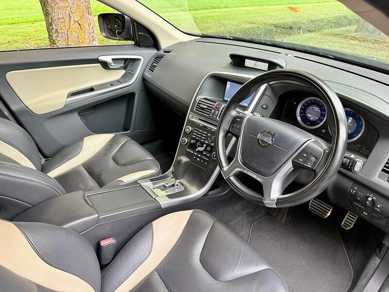 Volvo Xc60 T6 R-Design Nav Awd 3.0 5dr Estate Automatic Petrol - U2128