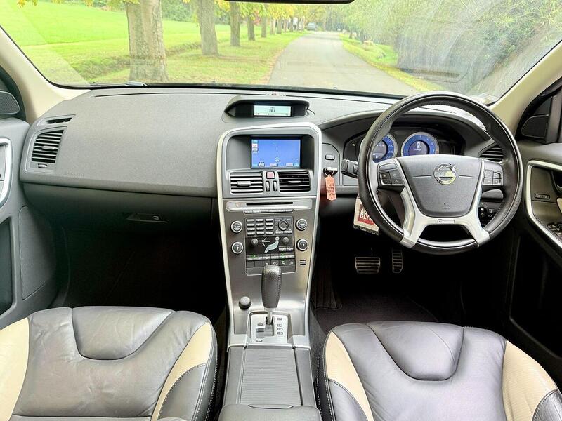 Volvo Xc60 T6 R-Design Nav Awd 3.0 5dr Estate Automatic Petrol - U2128
