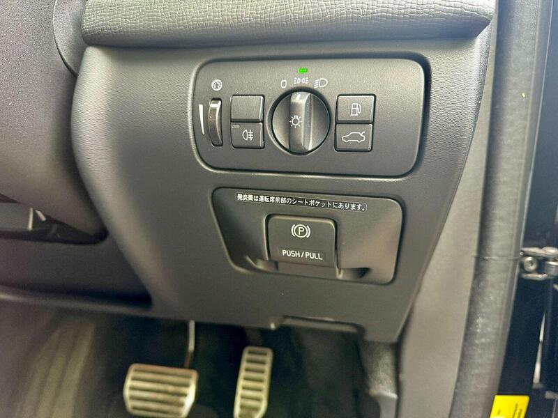 Volvo Xc60 T6 R-Design Nav Awd 3.0 5dr Estate Automatic Petrol - U2128