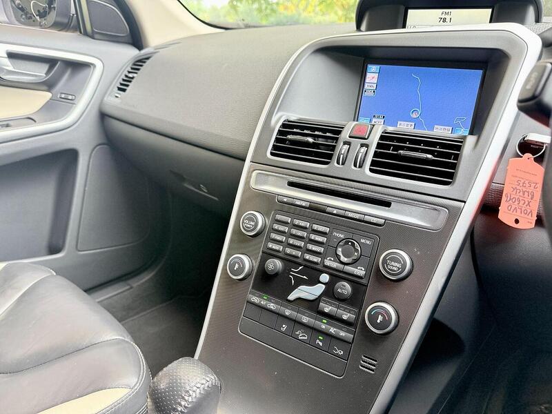 Volvo Xc60 T6 R-Design Nav Awd 3.0 5dr Estate Automatic Petrol - U2128